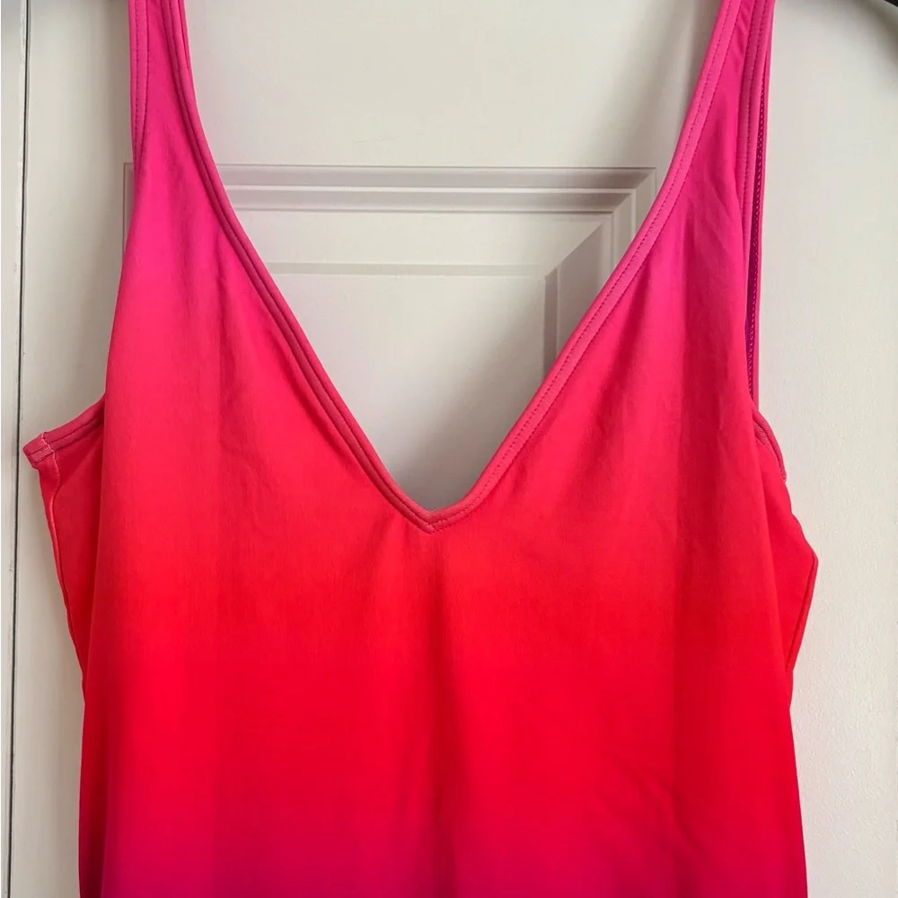 Contours by Coco Reef Swimwwear Magenta size 14/38C Underwire One piece Swim - Picture 6 of 9